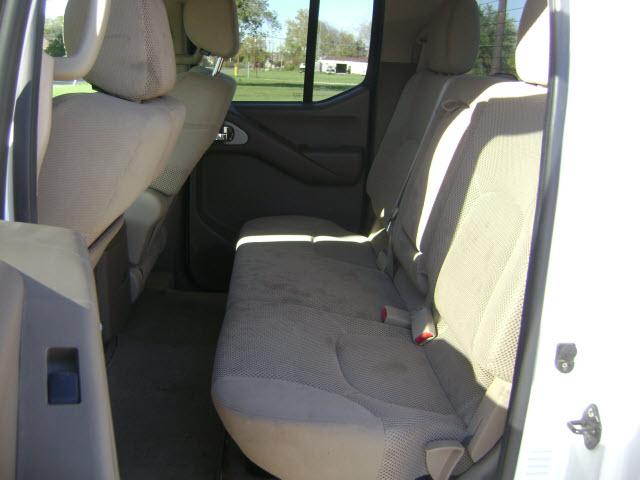 Nissan Frontier 2006 photo 4