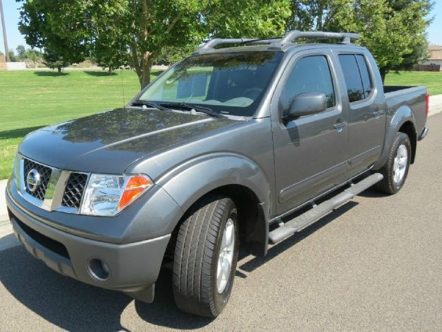 Nissan Frontier SLE Z71 Crew Cab Short Bed 4X4 Pickup Truck