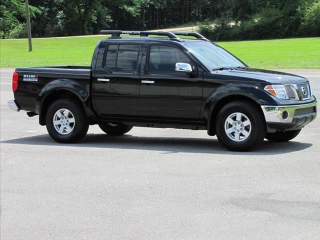 Nissan Frontier Sport XLS 4WD Pickup Truck