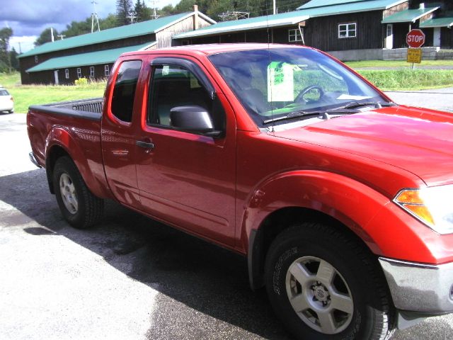 Nissan Frontier 2006 photo 2