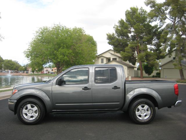 Nissan Frontier 2006 photo 2