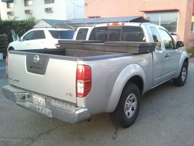 Nissan Frontier 2006 photo 5