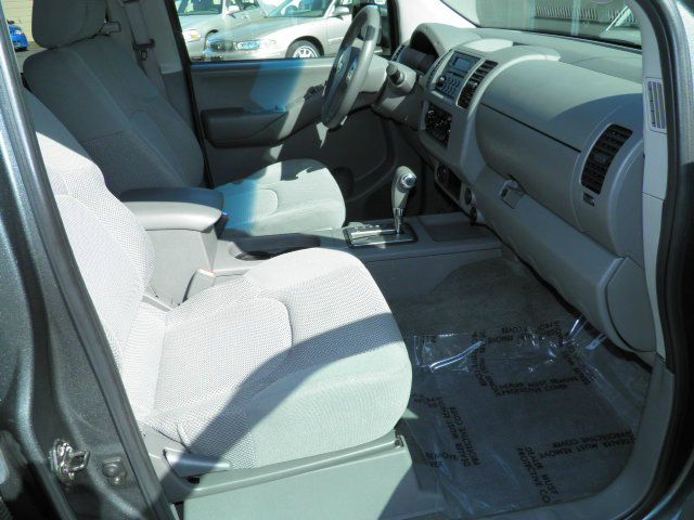 Nissan Frontier 2006 photo 16