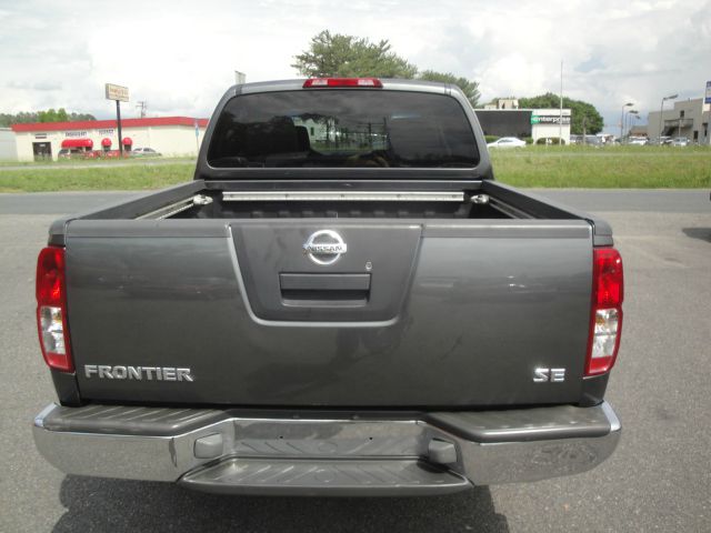 Nissan Frontier 2006 photo 11