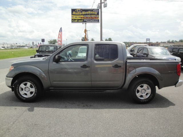 Nissan Frontier 2006 photo 14