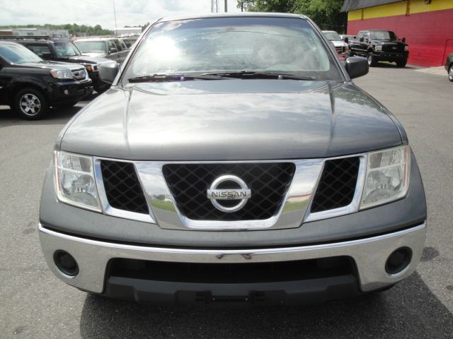 Nissan Frontier 2006 photo 2