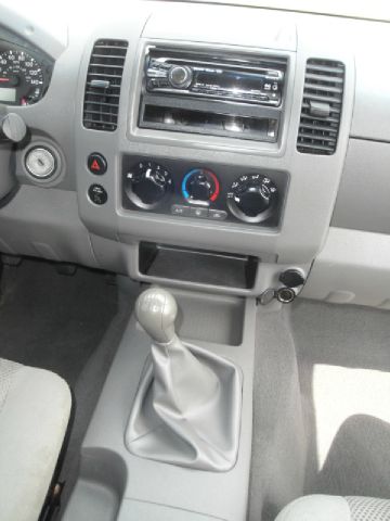 Nissan Frontier 2006 photo 6