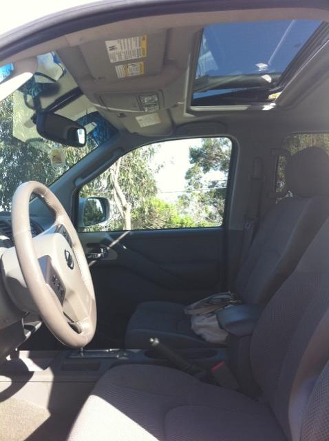 Nissan Frontier 2006 photo 2