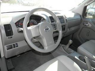 Nissan Frontier 2007 photo 2