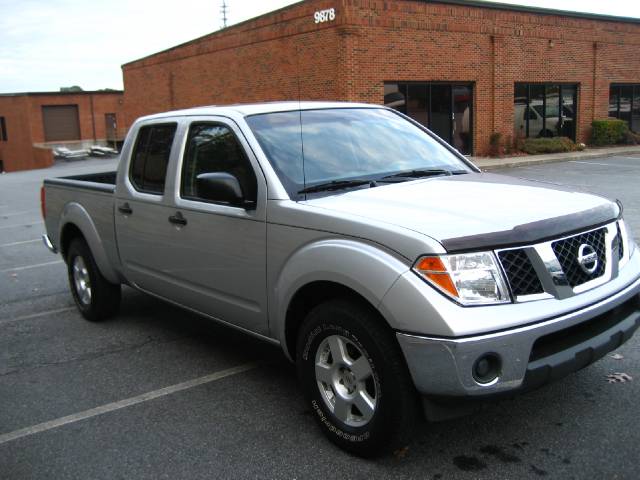 Nissan Frontier SE Pickup