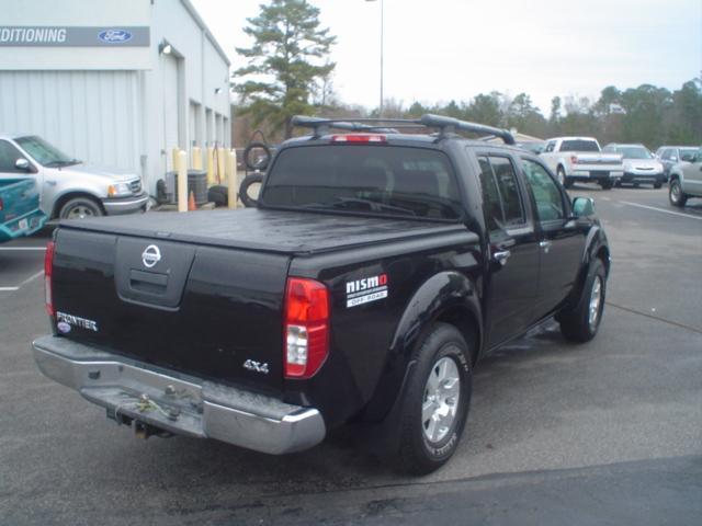 Nissan Frontier 2007 photo 2