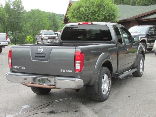 Nissan Frontier 4dr Eddie Bauer SUV Extended Cab Pickup