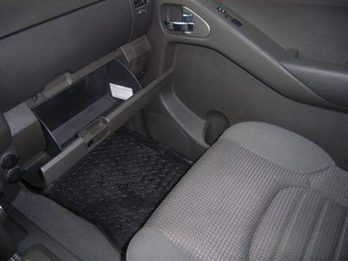 Nissan Frontier 2007 photo 1