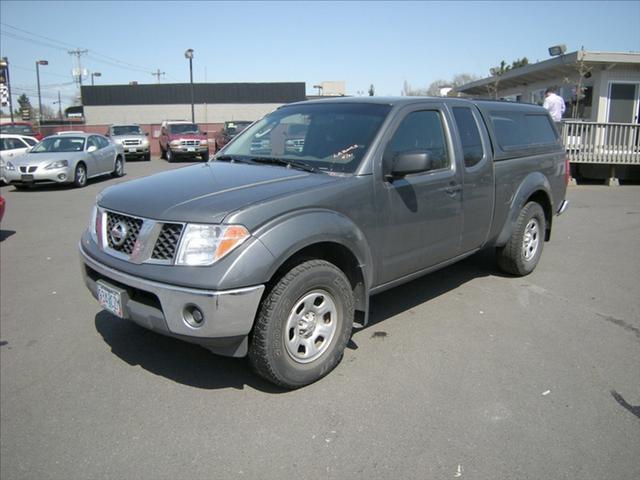 Nissan Frontier SE Pickup