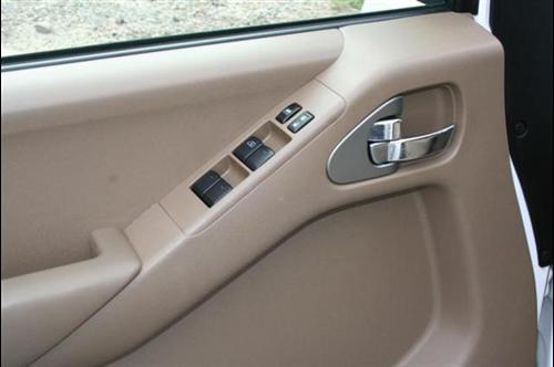 Nissan Frontier 2007 photo 1