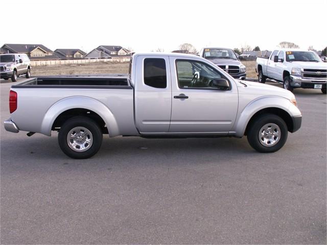 Nissan Frontier 2007 photo 2