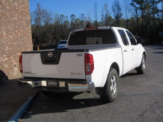 Nissan Frontier 2007 photo 2