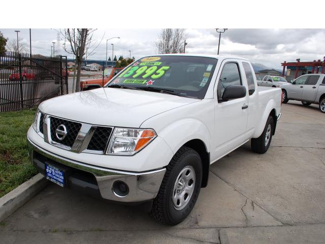 Nissan Frontier SE Pickup