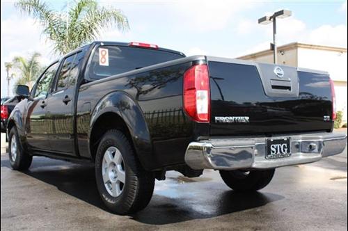 Nissan Frontier 2007 photo 2