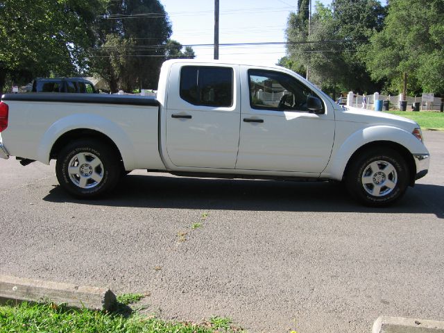 Nissan Frontier 2007 photo 1