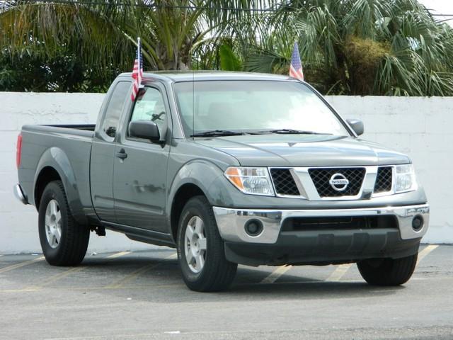 Nissan Frontier SE Pickup