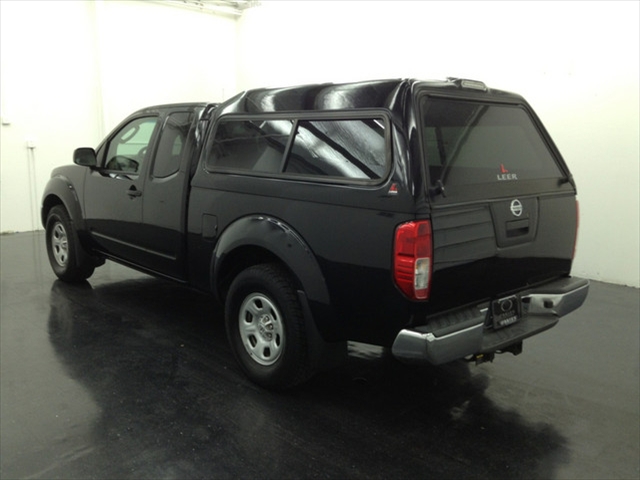 Nissan Frontier 2008 photo 2