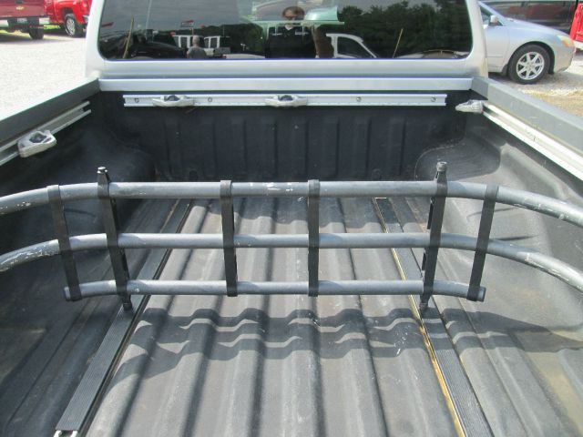 Nissan Frontier 2008 photo 2