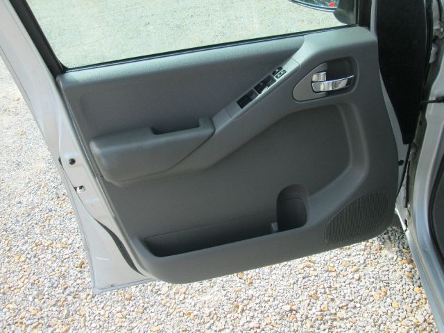 Nissan Frontier 2008 photo 9