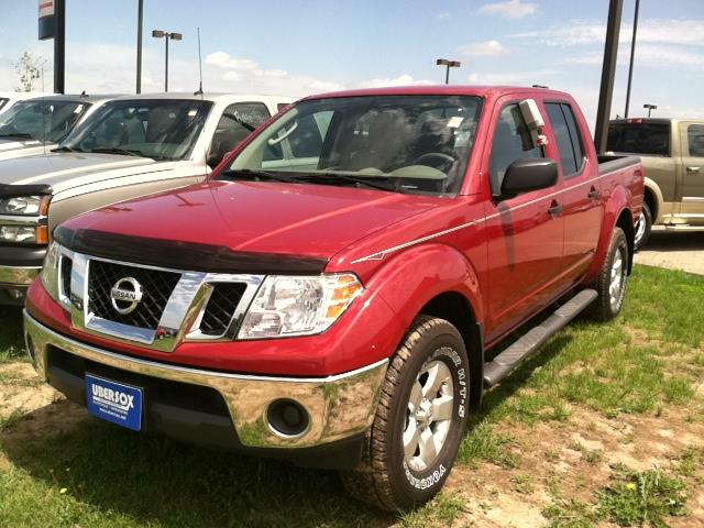 Nissan Frontier 2010 photo 3