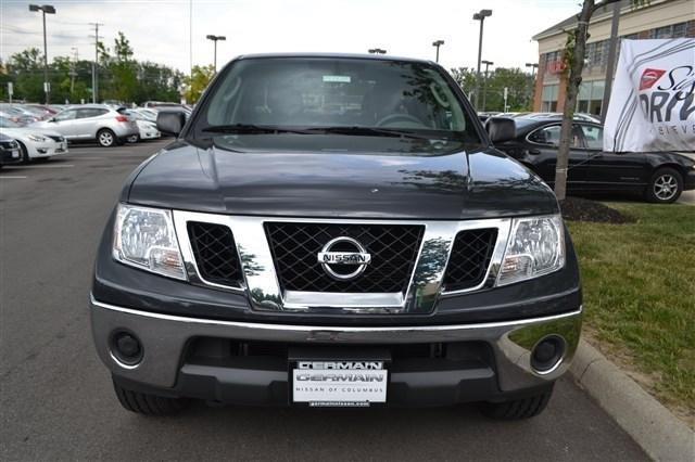 Nissan Frontier 2010 photo 3