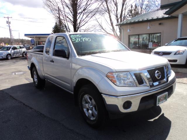 Nissan Frontier 2010 photo 2