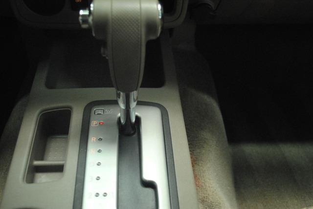 Nissan Frontier 2011 photo 13