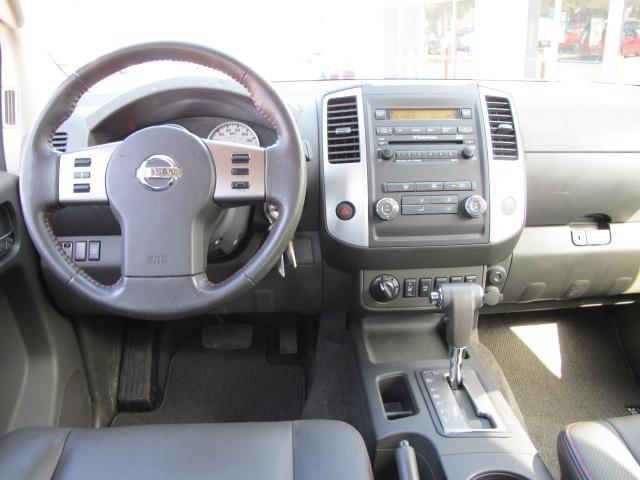 Nissan Frontier 2011 photo 4