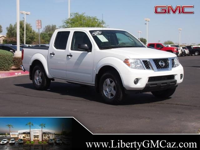 Nissan Frontier 2012 photo 2