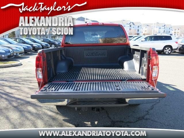 Nissan Frontier 2012 photo 1