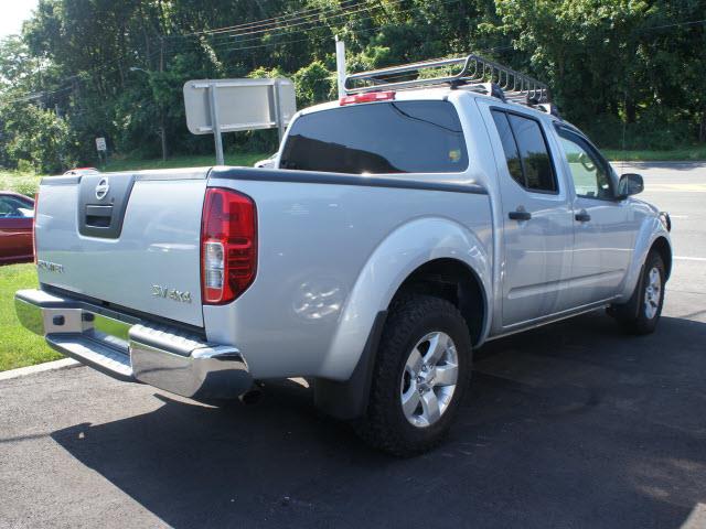 Nissan Frontier 2012 photo 3