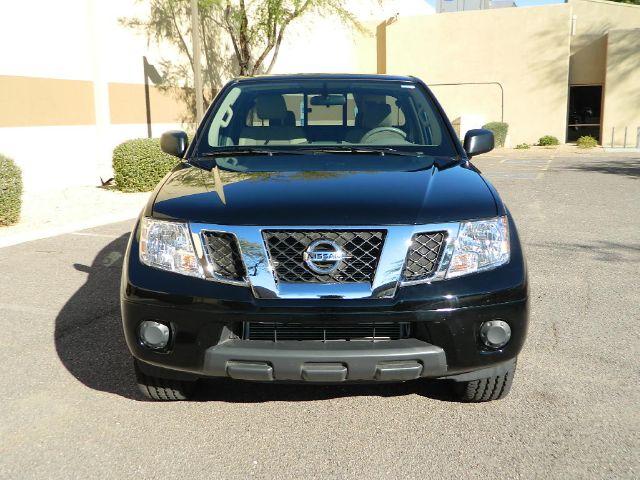 Nissan Frontier 2012 photo 4