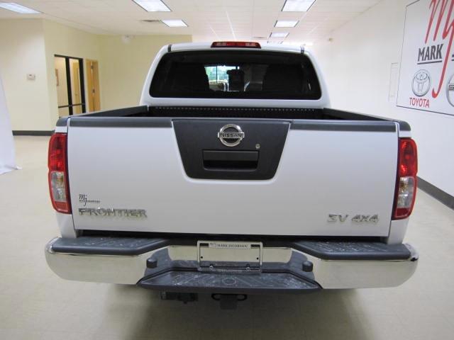 Nissan Frontier 2012 photo 4