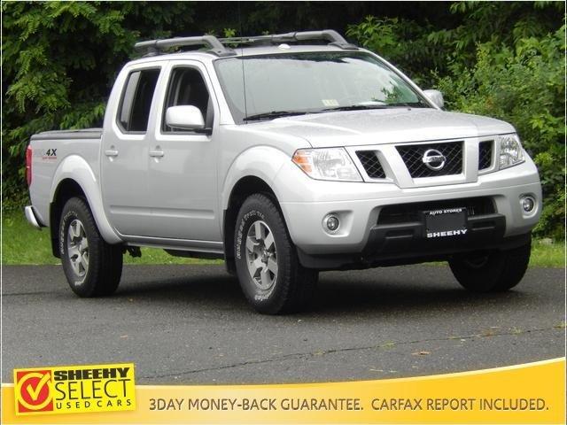 Nissan Frontier 2012 photo 2