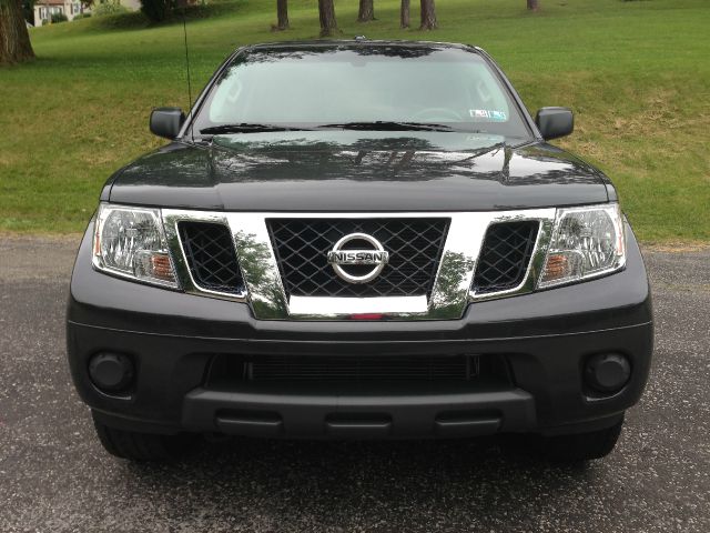 Nissan Frontier 2012 photo 41