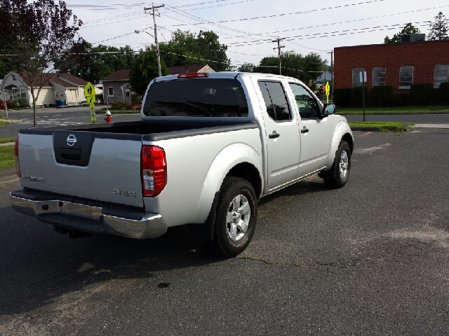 Nissan Frontier 2012 photo 3