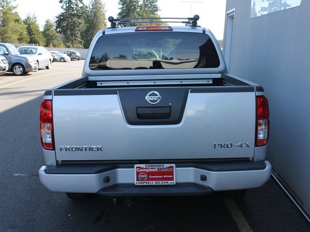 Nissan Frontier 2012 photo 5