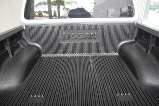 Nissan Frontier 2012 photo 4