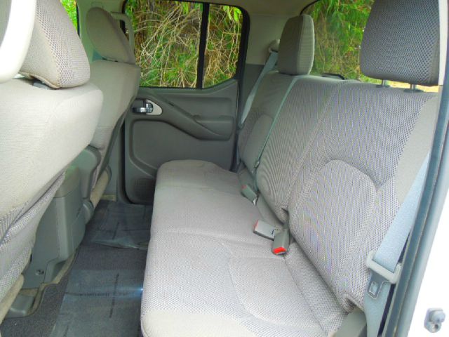 Nissan Frontier 2012 photo 1