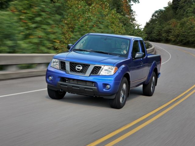 Nissan Frontier 2013 photo 2