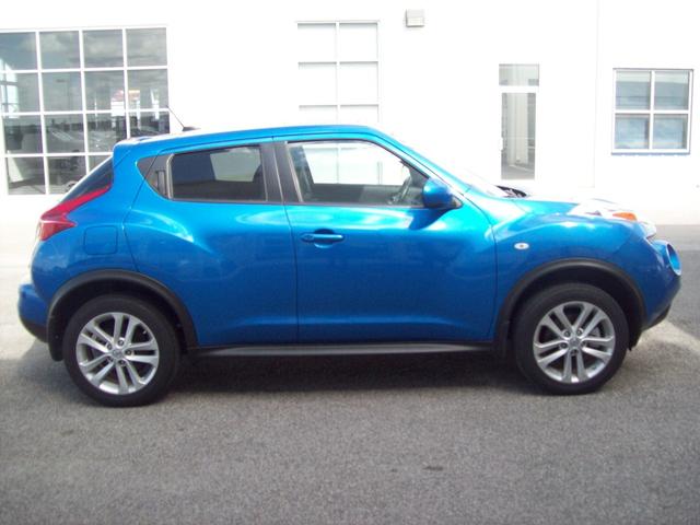 Nissan Juke 2011 photo 2