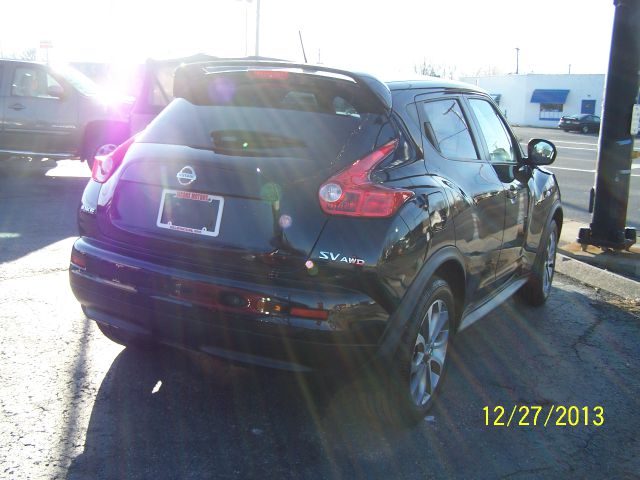 Nissan Juke 2011 photo 4