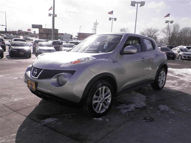 Nissan Juke 2011 photo 4