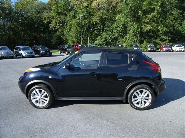 Nissan Juke 2011 photo 3