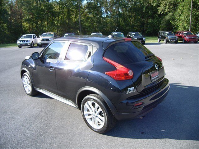 Nissan Juke 2011 photo 4